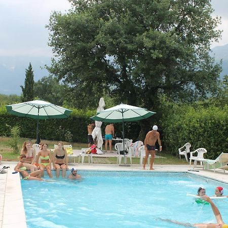 Residence La Piscina Isola del Gran Sasso d'Italia Exterior photo