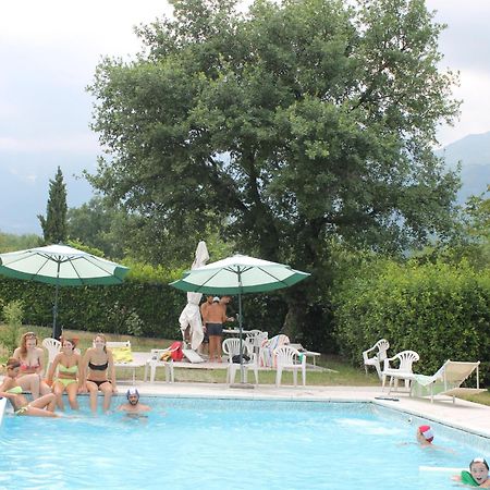 Residence La Piscina Isola del Gran Sasso d'Italia Exterior photo