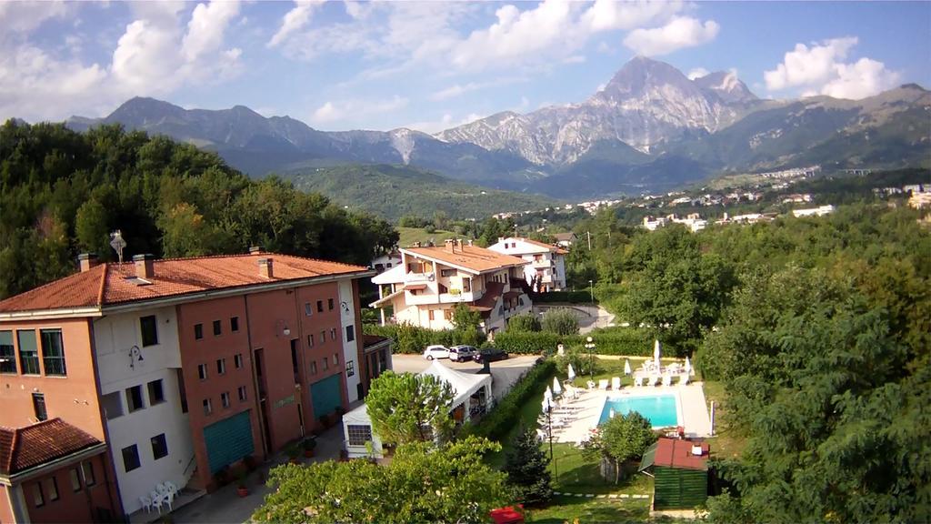 Residence La Piscina Isola del Gran Sasso d'Italia Exterior photo