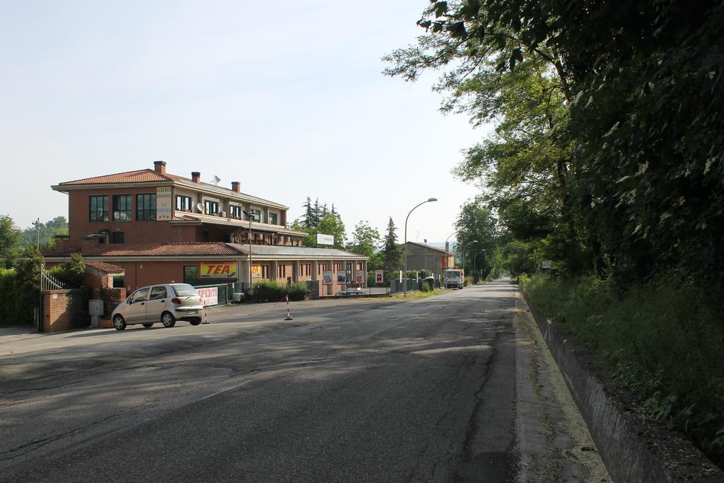 Residence La Piscina Isola del Gran Sasso d'Italia Exterior photo